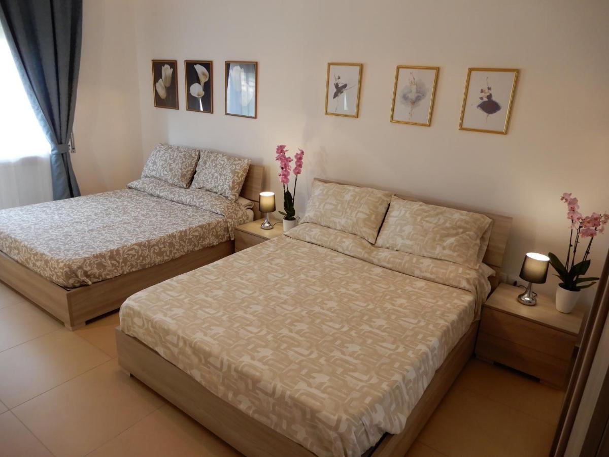 Caserta Royale Apartment ภายนอก รูปภาพ