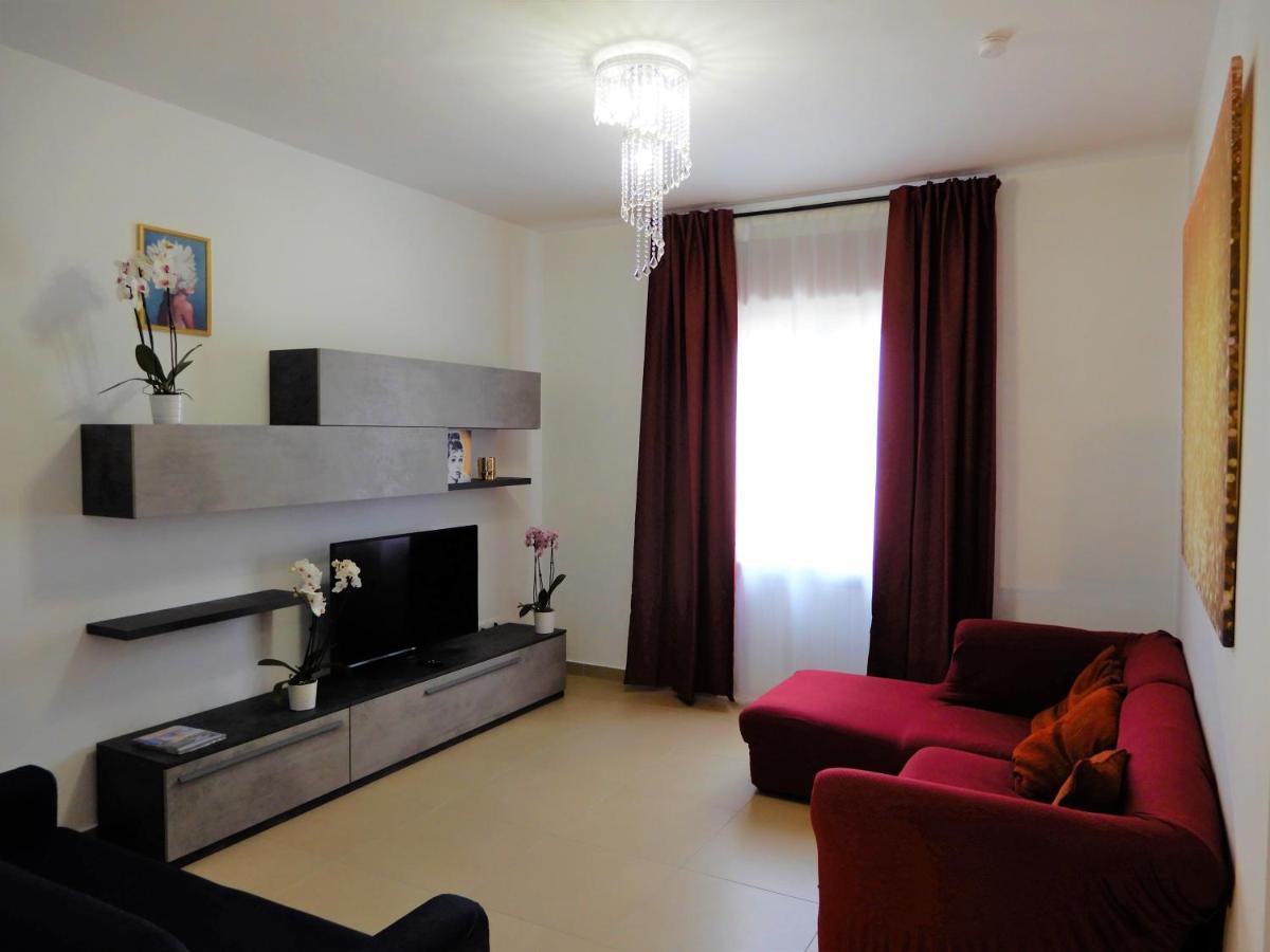 Caserta Royale Apartment ภายนอก รูปภาพ
