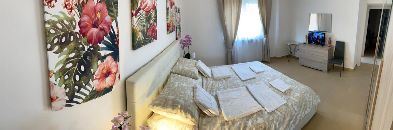 Caserta Royale Apartment ภายนอก รูปภาพ